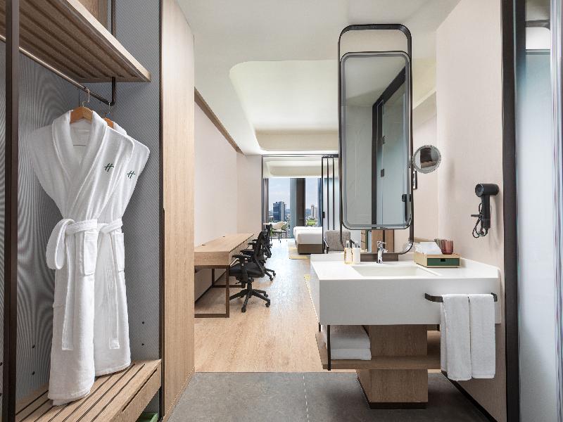 Holiday Inn Shanghai NECC by IHG image
