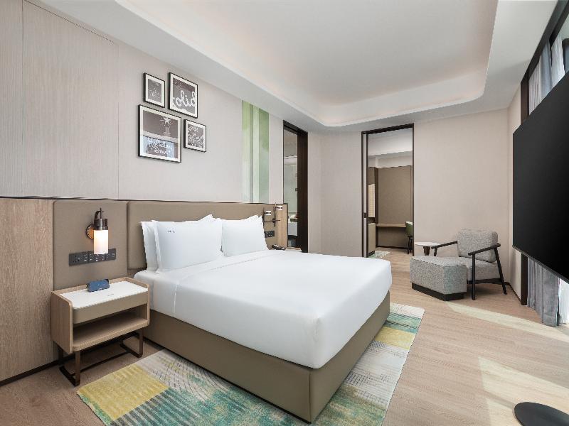 Holiday Inn Shanghai NECC by IHG image