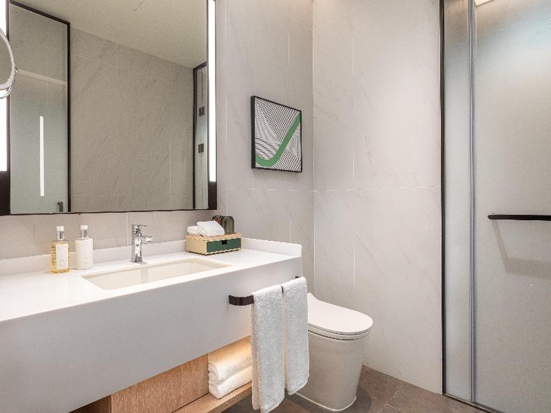 Holiday Inn Shanghai NECC by IHG image
