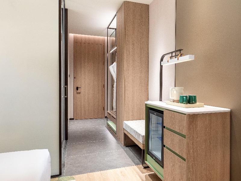 Holiday Inn Shanghai NECC by IHG image