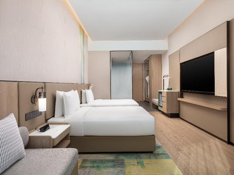 Holiday Inn Shanghai NECC by IHG image