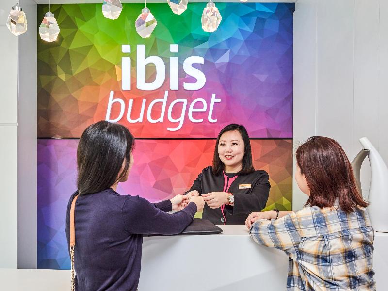 Ibis Budget Singapore Olive image