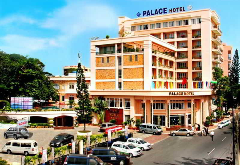 PALACE HOTEL