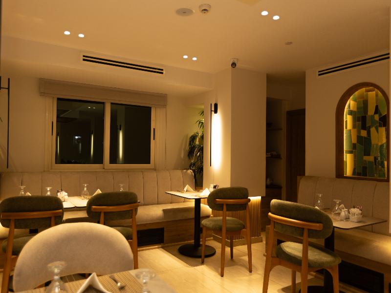 Barcelo Cairo Pyramids image