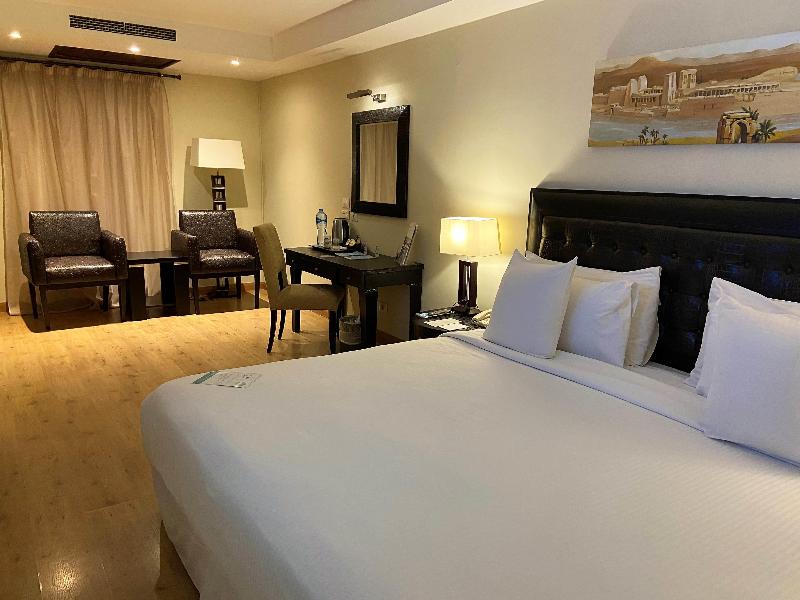 Barcelo Cairo Pyramids image