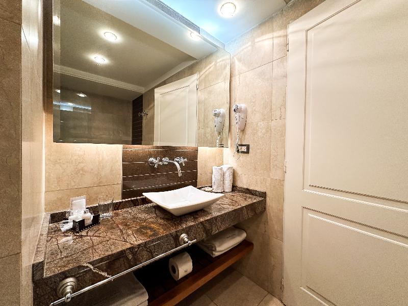 Blank Hotel Recoleta image
