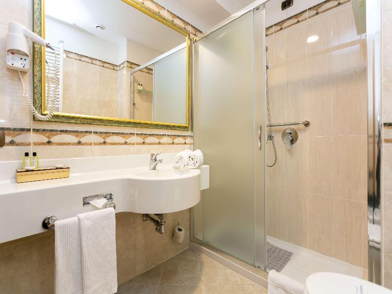 Hotel Mirage Sure Hotel Collection by Best Western image