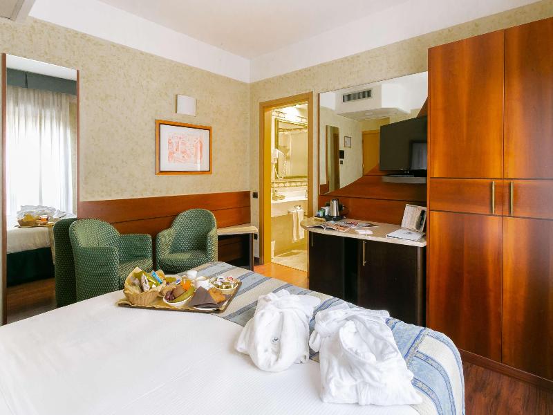 Hotel Mirage Sure Hotel Collection by Best Western image