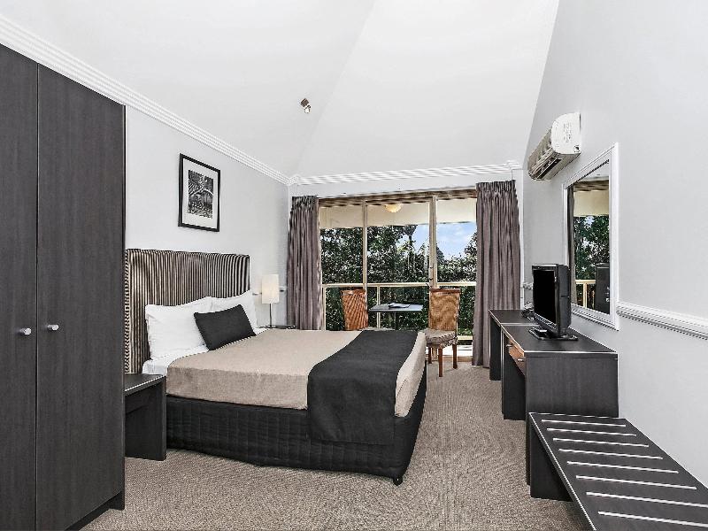 Comfort Inn and Suites Northgate Airport image