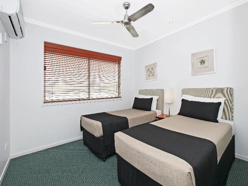 Comfort Inn and Suites Northgate Airport image
