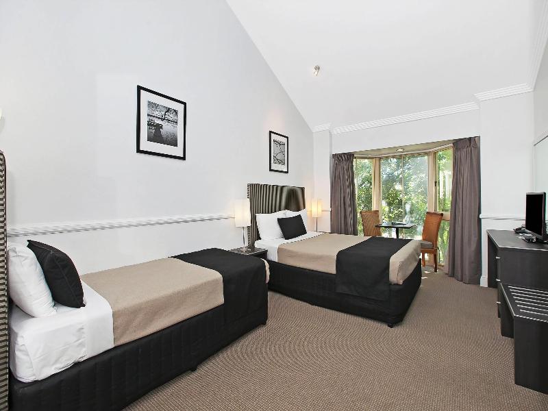 Comfort Inn and Suites Northgate Airport image
