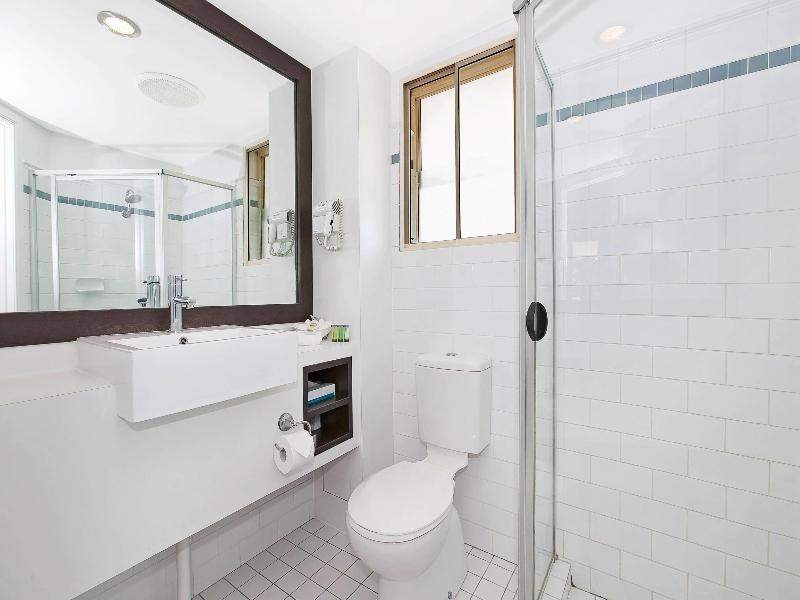 Comfort Inn and Suites Northgate Airport image