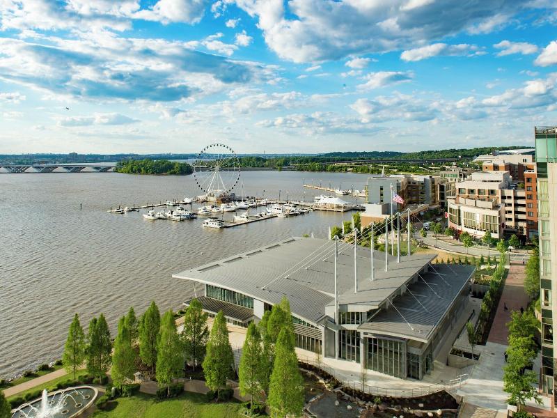Gaylord National Resort & Convention Center image