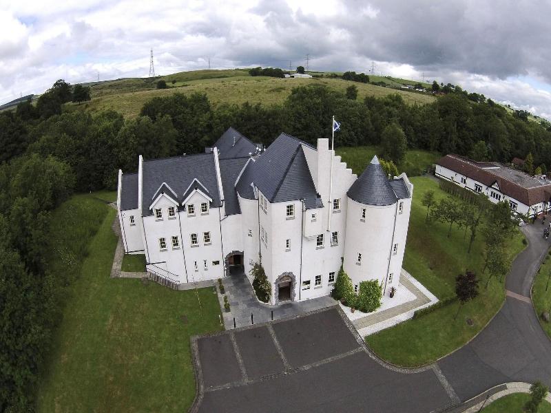Glenskirlie House and Castle image