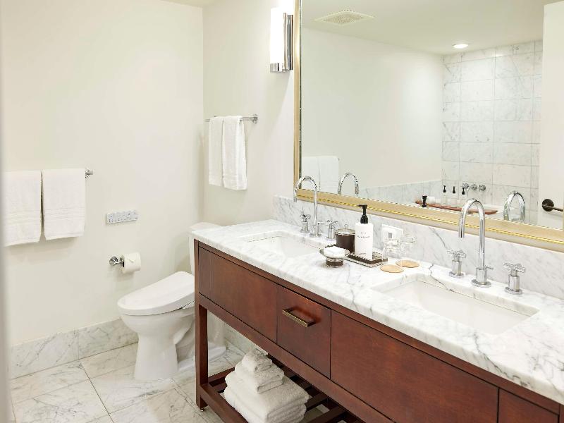 Ka La‘i Waikiki Beach, LXR Hotels & Resorts image