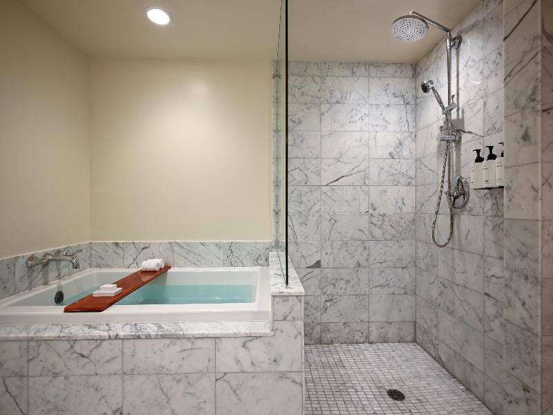 Ka La‘i Waikiki Beach, LXR Hotels & Resorts image