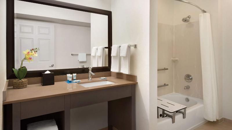 Hyatt House Miami Airport image