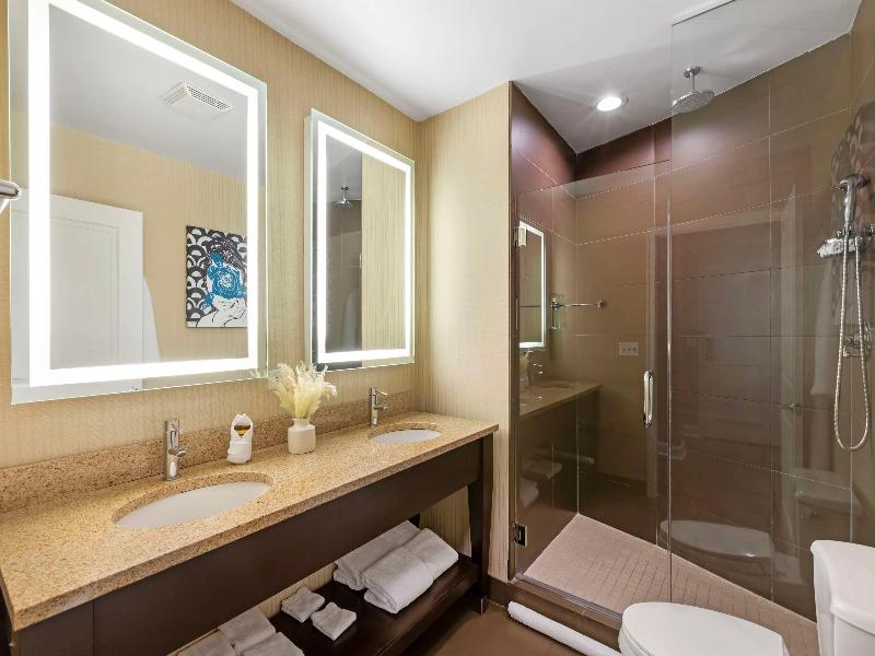 Best Western Plus Hawthorne Terrace Hotel image
