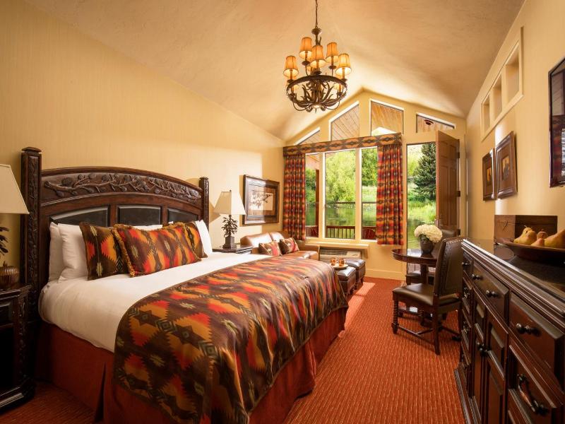 Rustic Inn at Jackson Hole