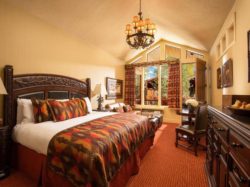 Rustic Inn at Jackson Hole