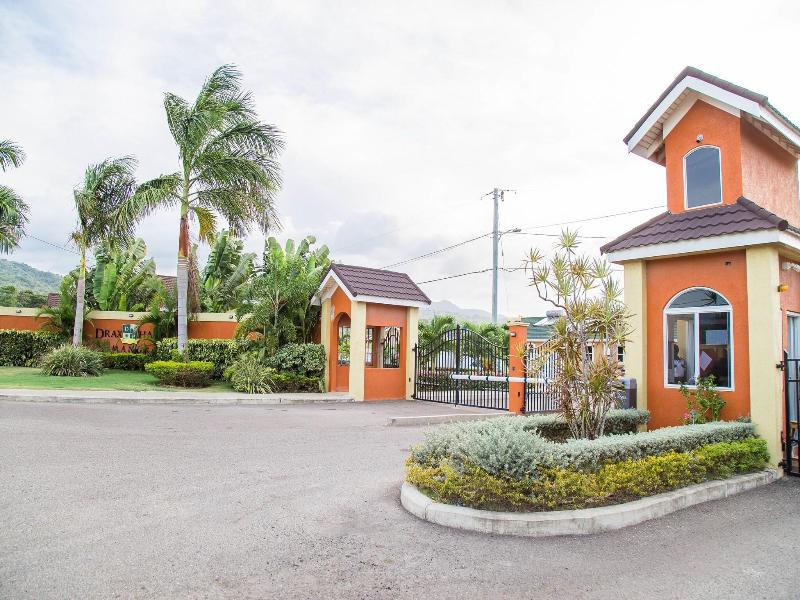 La Casa De Playa Ocho Rios image