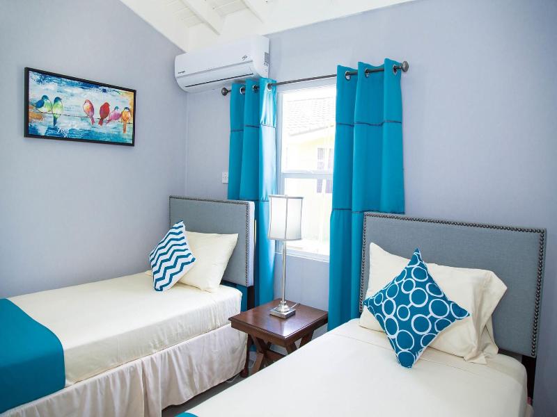La Casa De Playa Ocho Rios image
