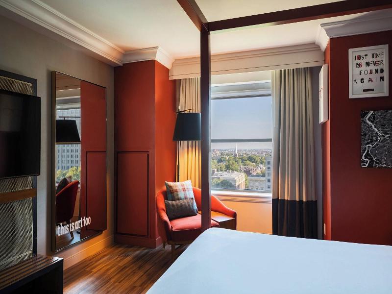 Renaissance Philadelphia Downtown Hotel image