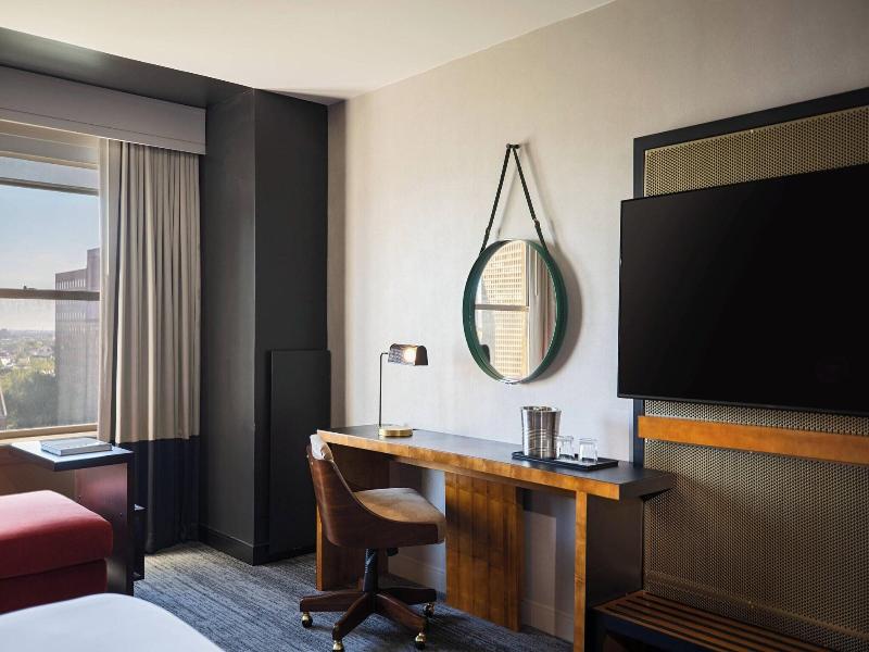 Renaissance Philadelphia Downtown Hotel image