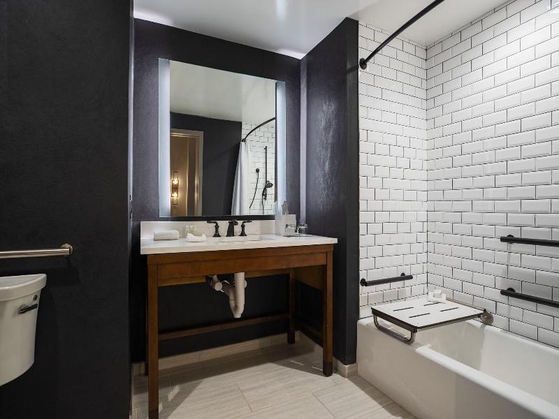 Renaissance Philadelphia Downtown Hotel image