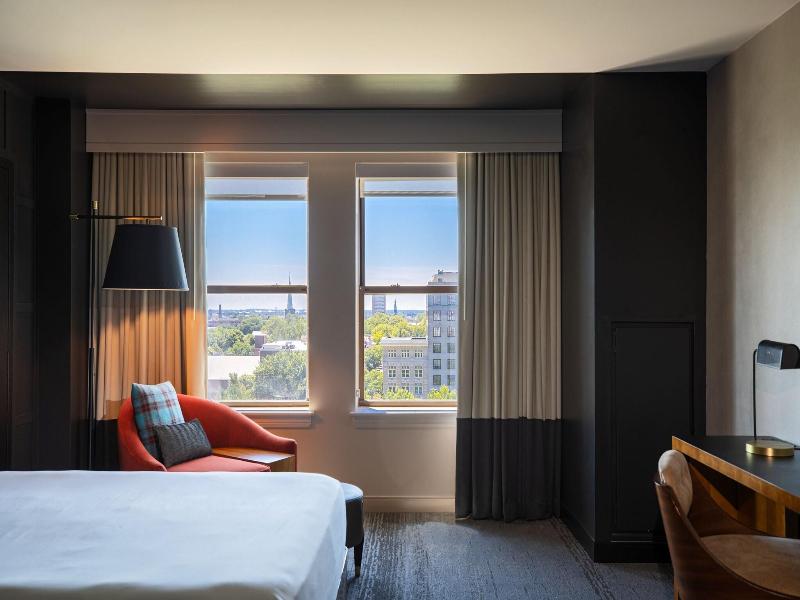 Renaissance Philadelphia Downtown Hotel image