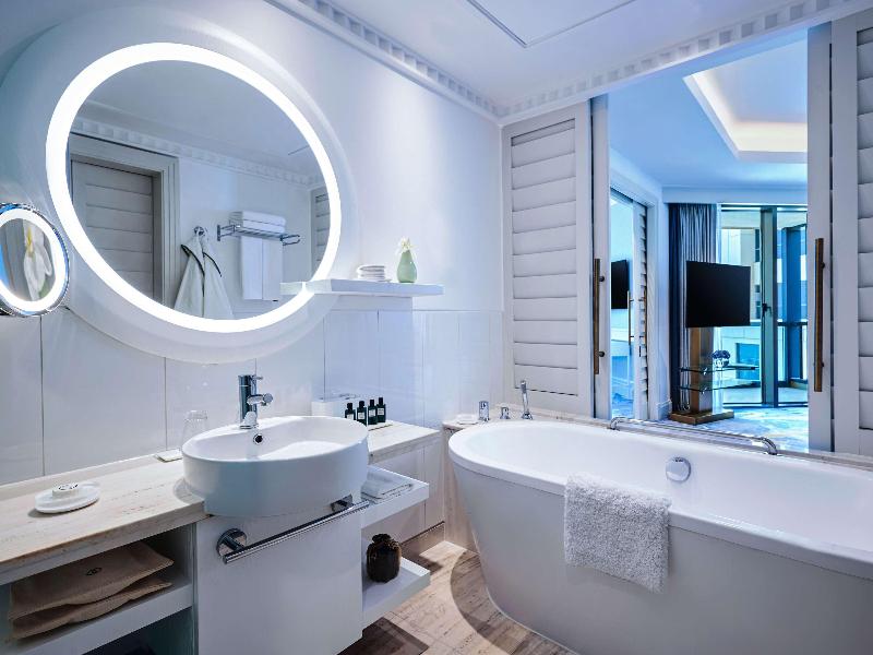 Sofitel Dubai Jumeirah Beach image
