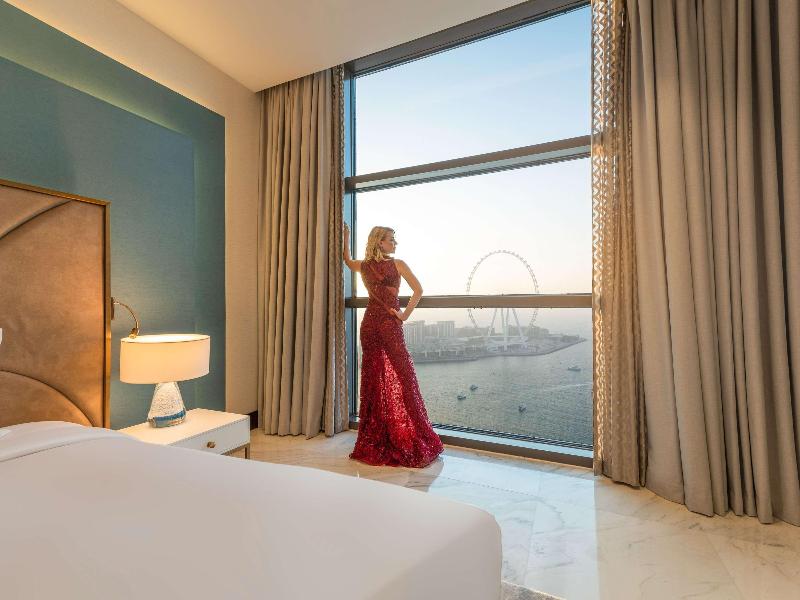 Sofitel Dubai Jumeirah Beach image