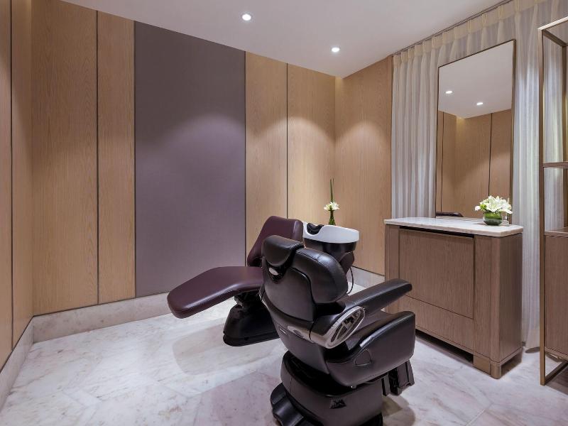 Sheraton New Delhi image