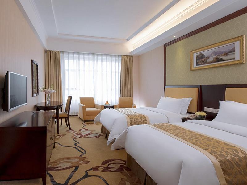 Vienna Hotel Dongguan Changping Avenue — exterior view