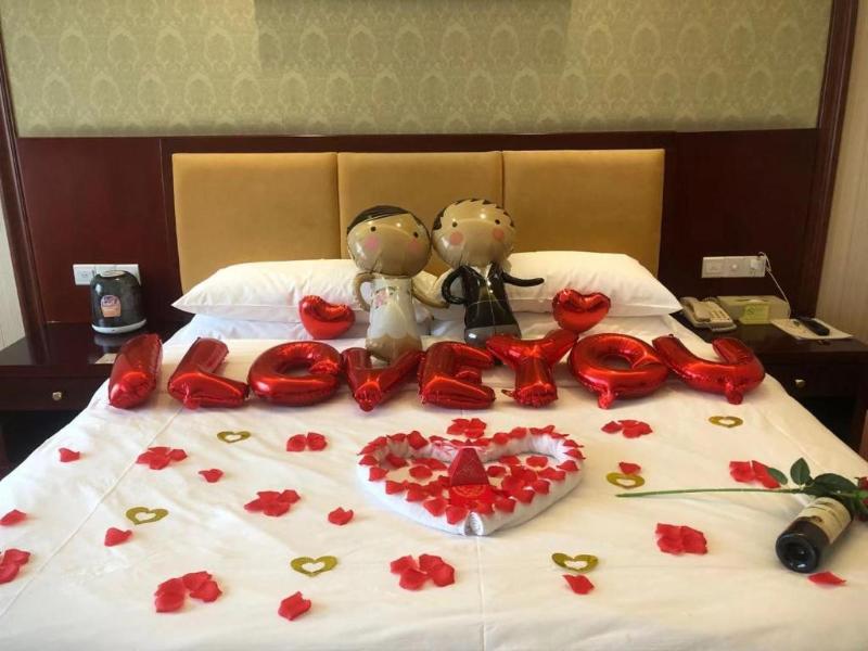 Vienna Hotel Dongguan Changping Avenue image