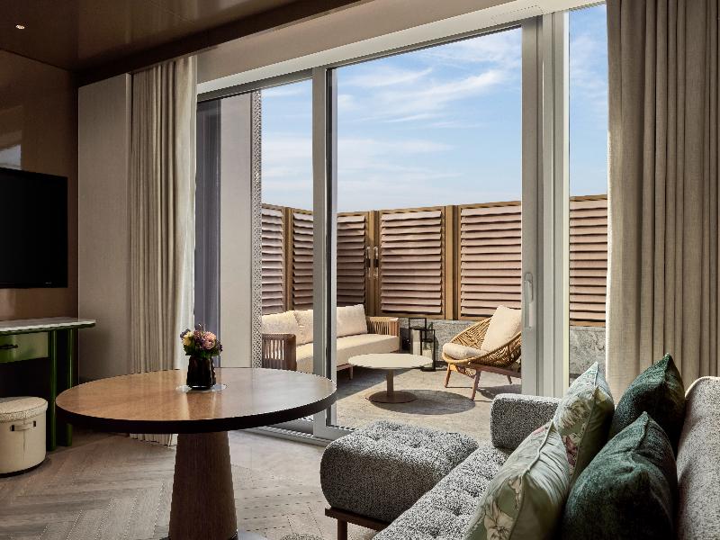 Andaz Shanghai ITC image
