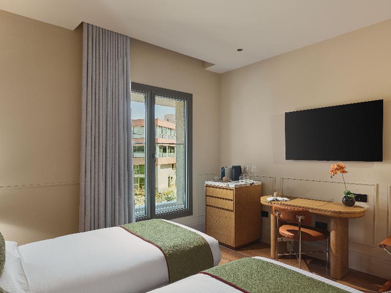 Leonardo Boutique Hotel Venetian Nicosia image