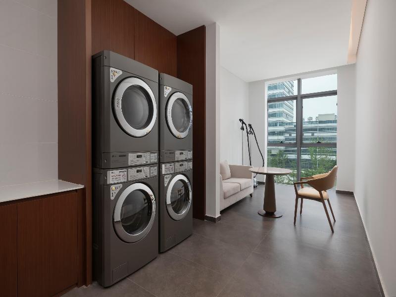 Ramada By Wyndham Luzhou Longmatan
