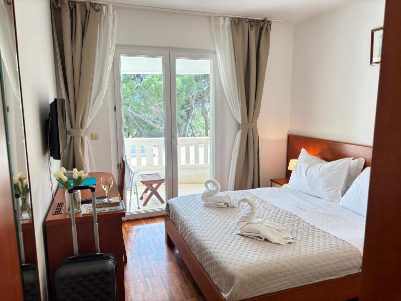 Villa Daniela image