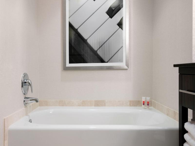 Loews Atlanta Hotel image