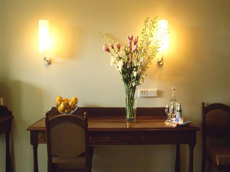 Best Western Plus The Tudor-Box Hill image