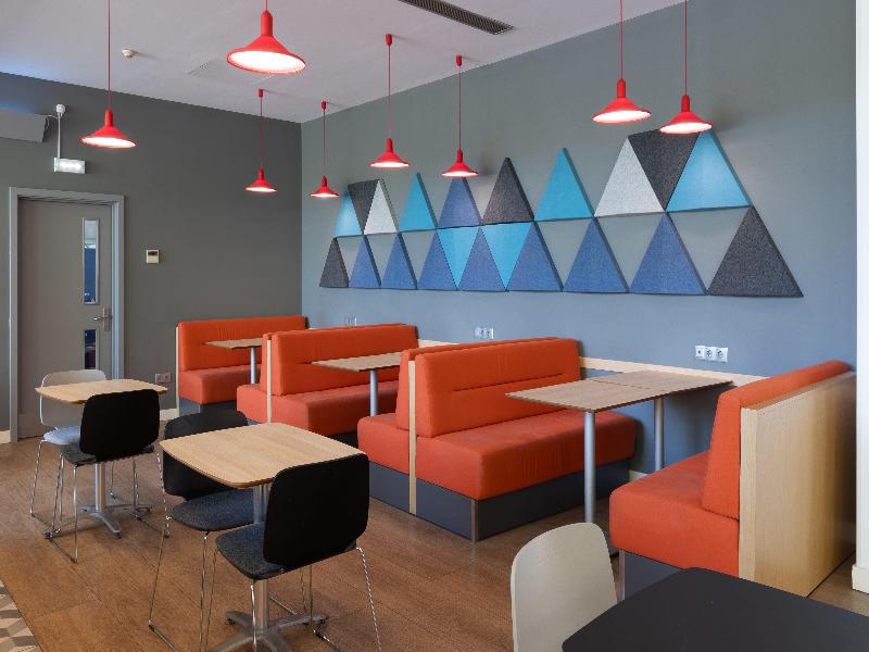 Holiday Inn Express Porto Exponor image