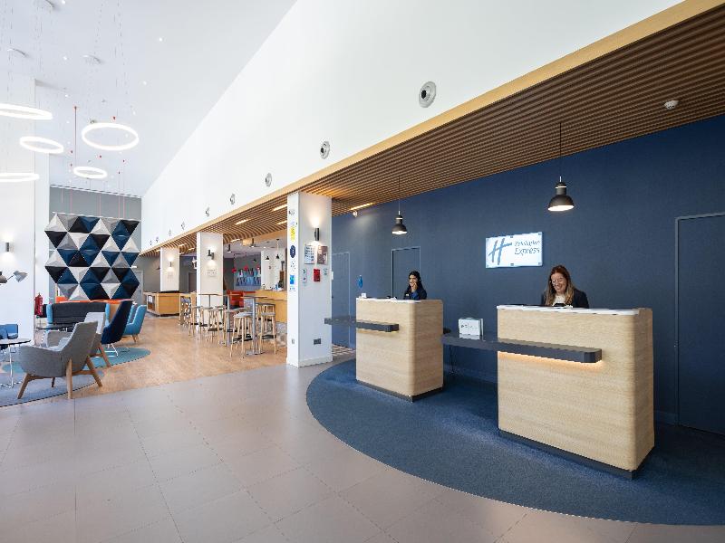 Holiday Inn Express Porto Exponor image