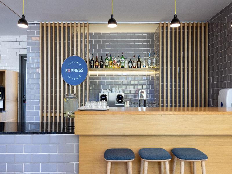 Holiday Inn Express Porto Exponor image