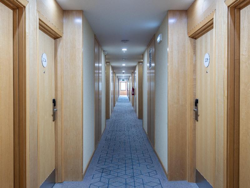 Holiday Inn Express Porto Exponor image