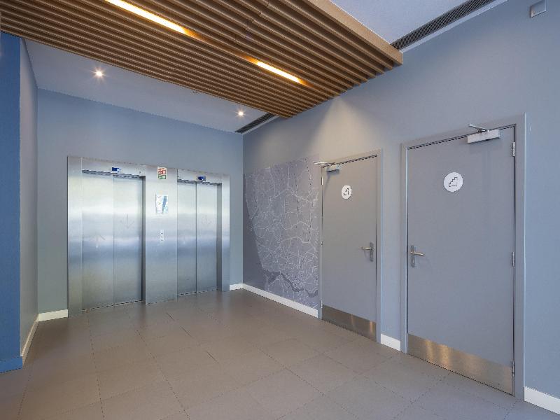 Holiday Inn Express Porto Exponor image