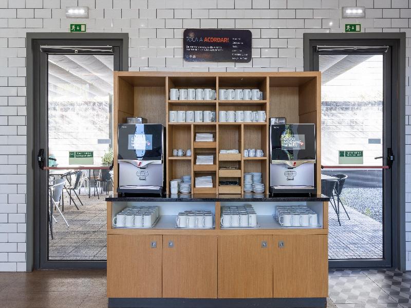 Holiday Inn Express Porto Exponor image