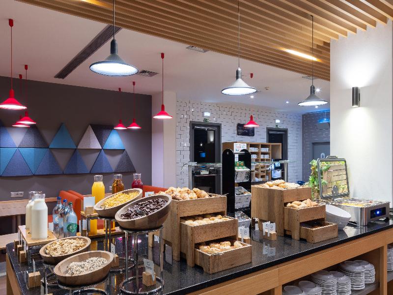 Holiday Inn Express Porto Exponor image