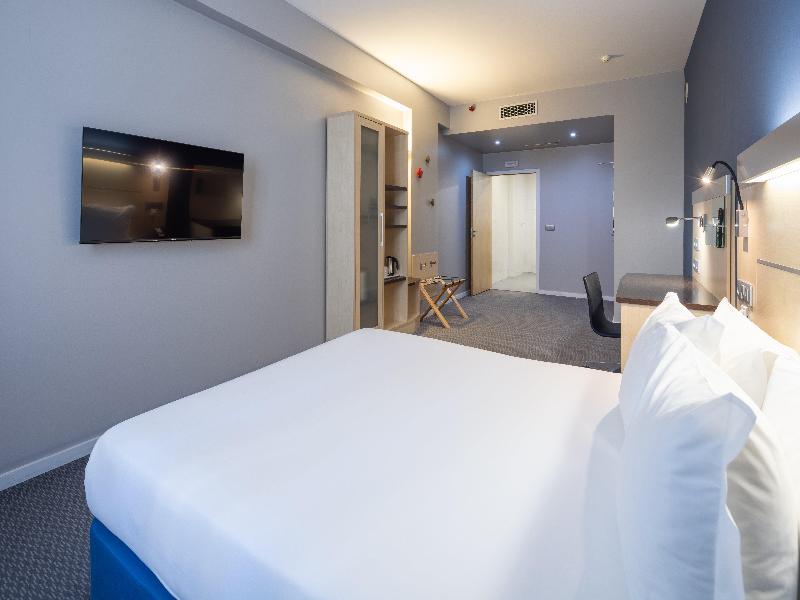 Holiday Inn Express Porto Exponor image