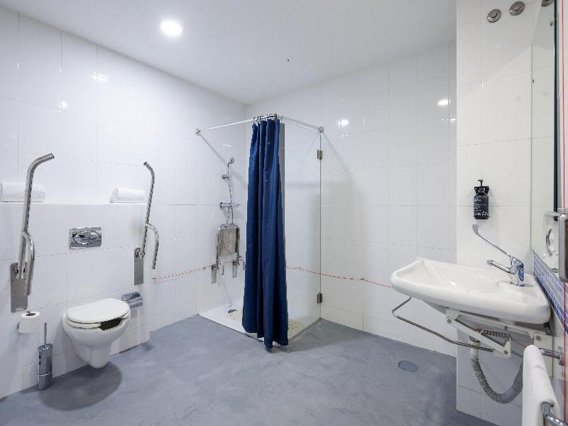 Holiday Inn Express Porto Exponor image